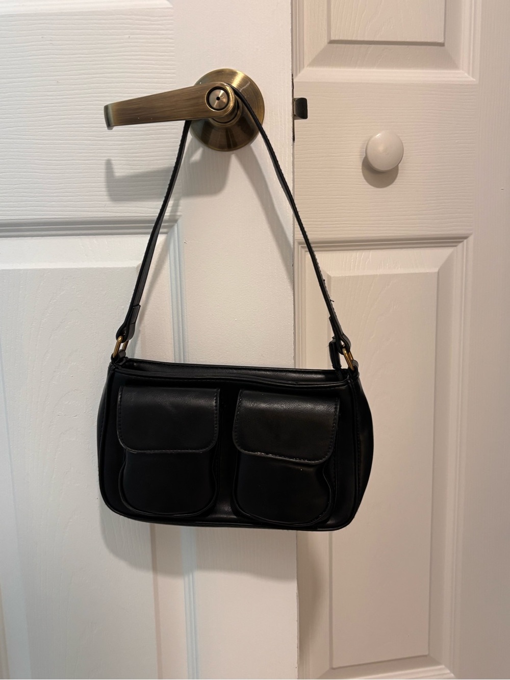 Black Leather Shoulder Bag with Front Pockets and zipper